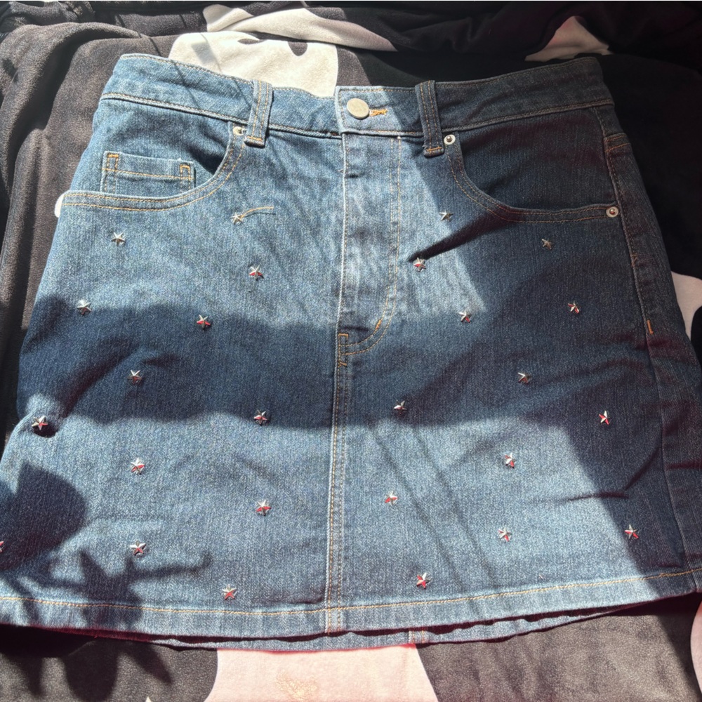 Size 9 jeans skirt bedazzled with stars